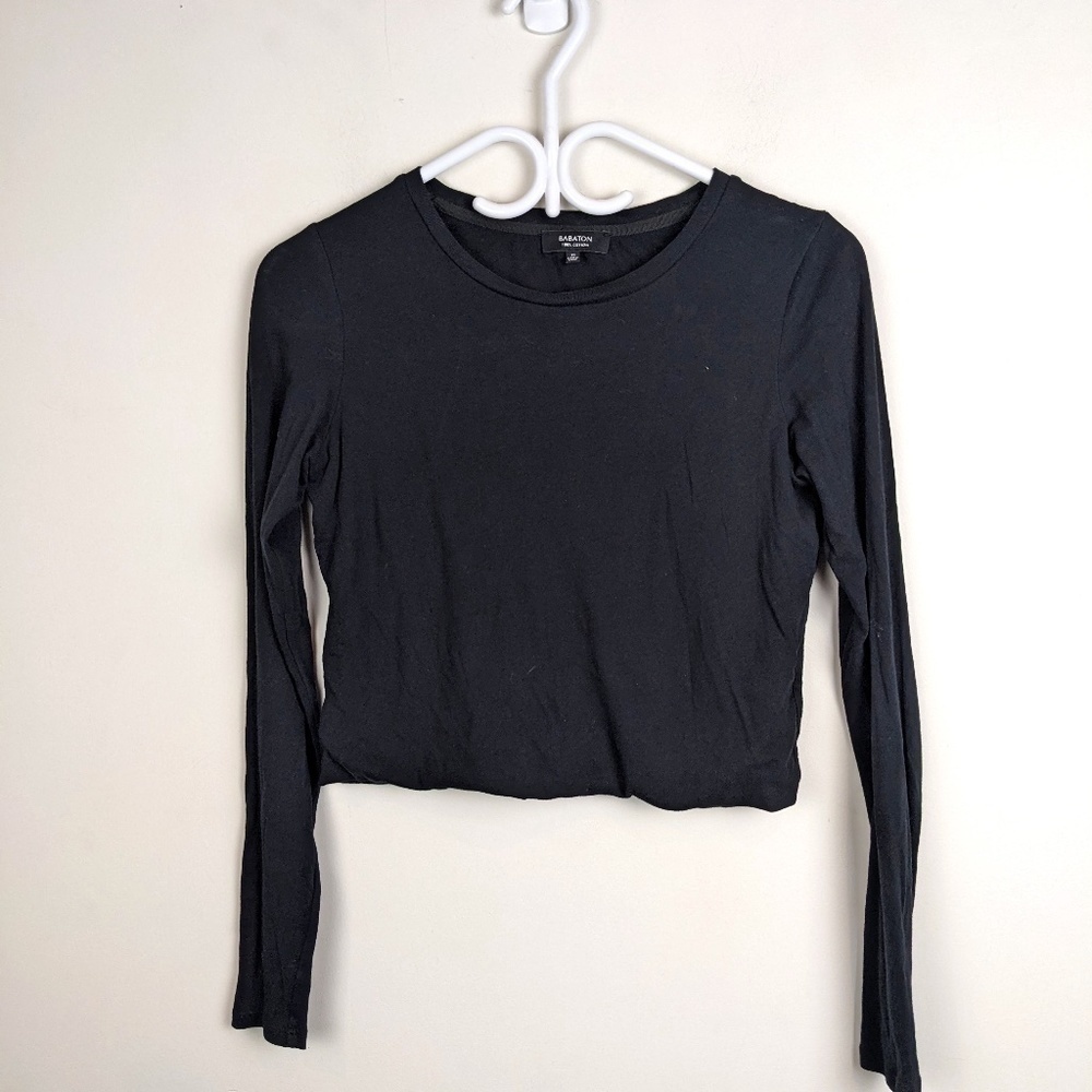 Aritzia Babaton Black Cropped Long Sleeve